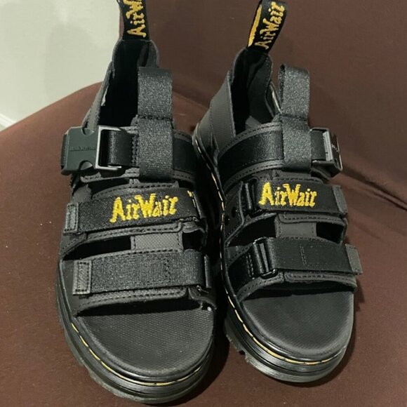 DR MARTENS AIRWAIR SANDALS LEATHER PEARSON SZ 5.5 TRACT OUTSOLE TOUGH ICONIC - Picture 10 of 16